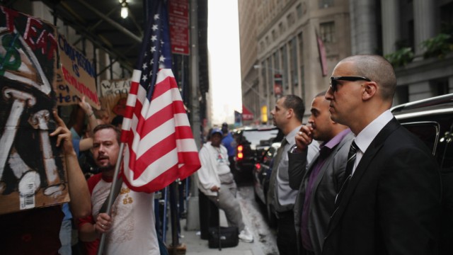 Protesters Continue Wall Street Occupation