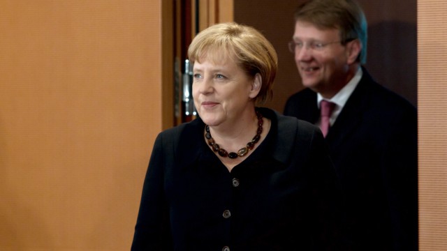 Bundeskanzlerin Angela Merkel (CDU) und Kanzleramtsminister Ronald Pofalla (CDU)