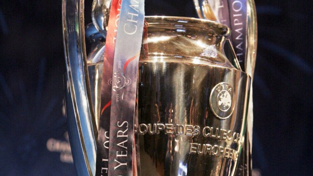Fußball - neuer Champions League Pokal