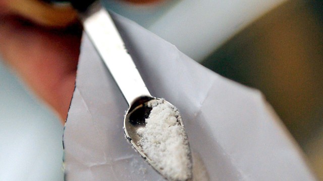 Droge Ecstasy Kokain Haschisch Marihuana Heroin Designerdroge Badesalz Crystal Meth Psychose Krankenhaus gefährlich