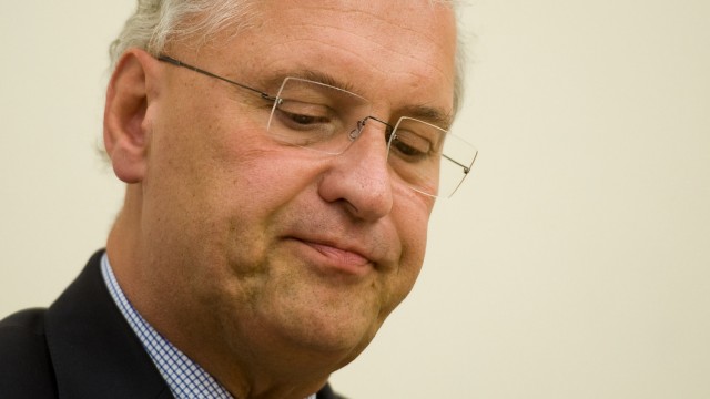 Trojaner-Wirbel um Bayerns Innenminister