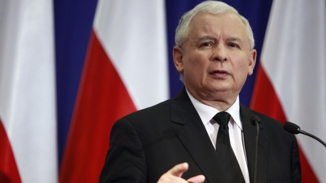 Jaroslaw Kaczynski, twin brother of the late president Lech Kaczynski and leader of the opposition PiS (Law and Justice) party, speaks to media during news conference in Warsaw