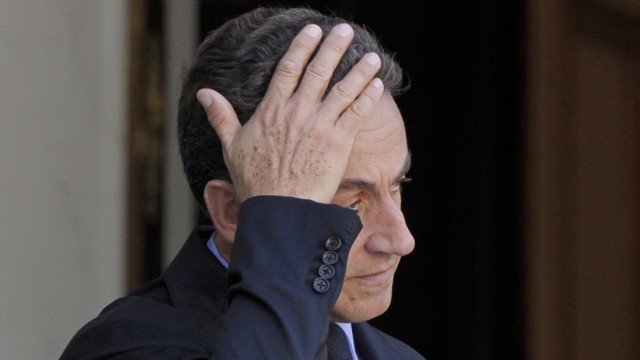 Nicolas Sarkozy popularity down