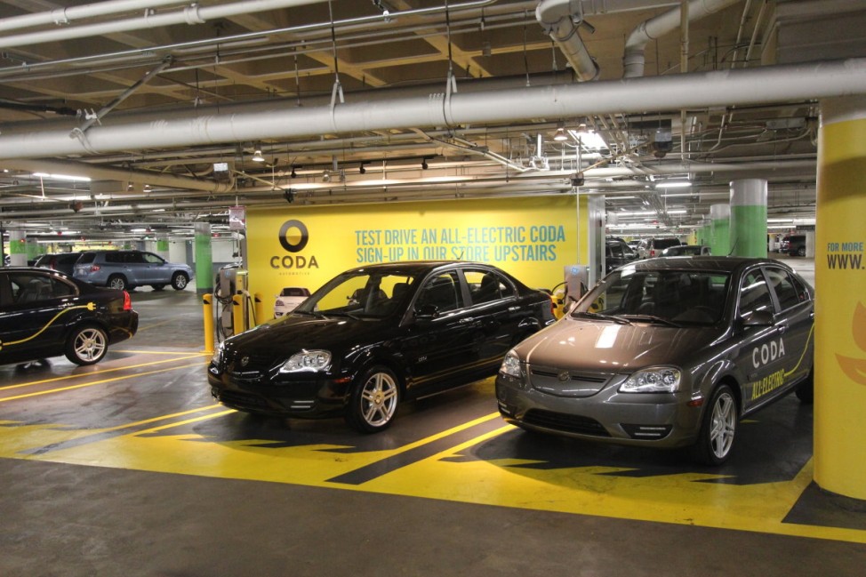 Auf den Spuren des Tesla Coda Motors Los Angeles Elektroauto