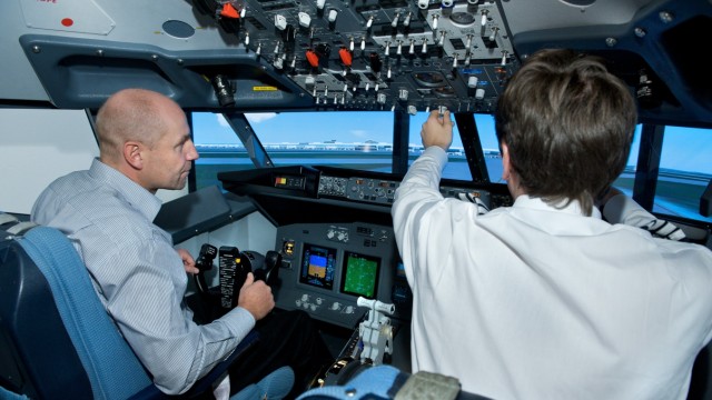 Hubschrauber Simulator Cockpit