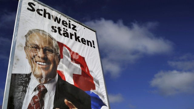 Parlamentswahlen: Dämpfer für die SVP: Selbst Parteistratege Christoph Blocher erzielte ein enttäuschendes Ergebnis.