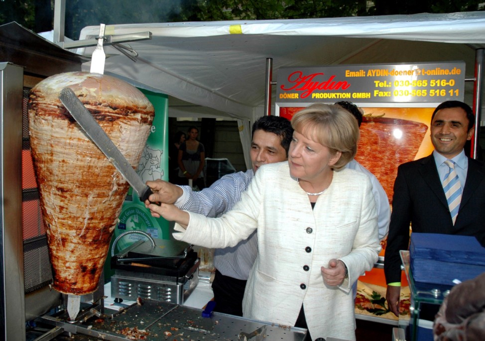 Wirbel um Döner-Werbung mit Merkel in Ukraine