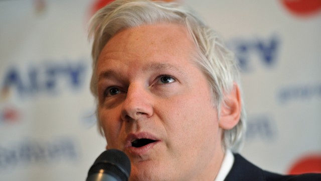 Julian Assange speaks at Frontline Club