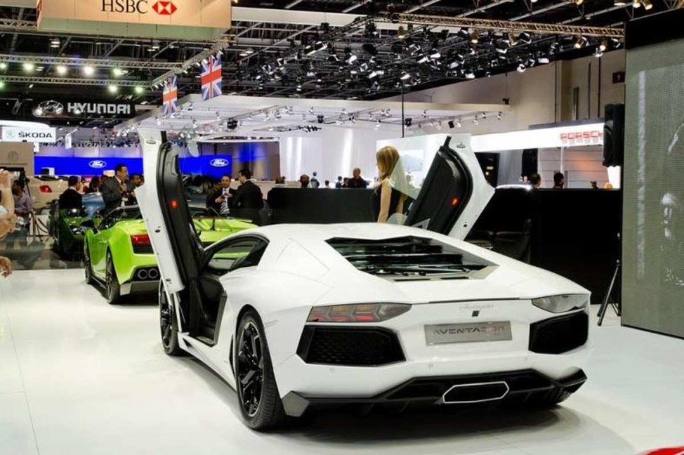 Dubai Motor Show 2011 Lamborghini Aventador