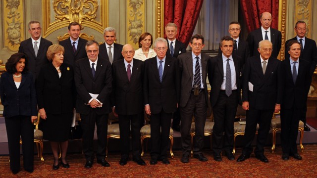 Ministerpräsident Monti und sein Kabinett