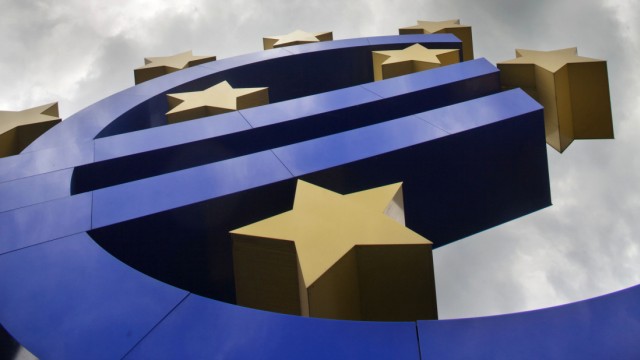 EU-Parlament debattiert über Schuldenkrise