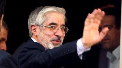 Unruhen in Iran: Es habe nur "kleine Unregelmäßigkeiten" gegeben sagt der Wächeterrat. Oppositionsführer Mussawi will die Abstimmung annulieren.