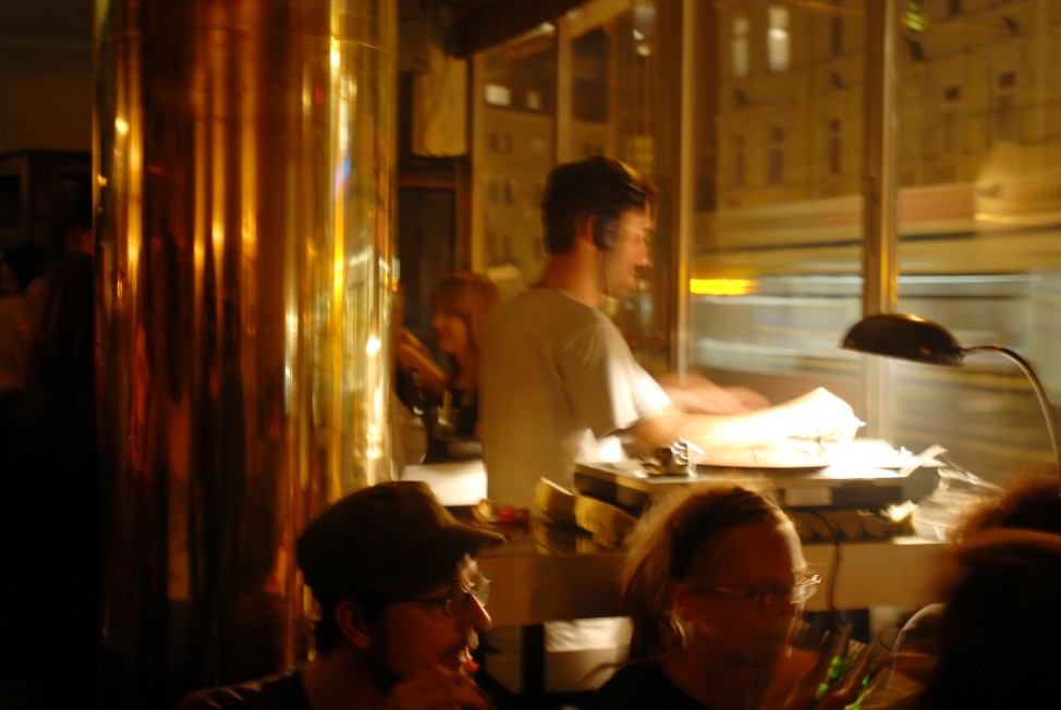 Nachtleben, Bar, Club "M.C. Müller", 2006