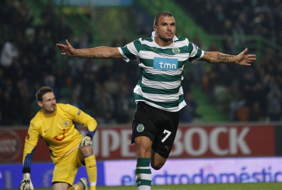 Sporting's Bojinov celebrates his goal near FC Zurich's goalkeeper Johnny Leoni during their Europa League Group D soccer match in Lisbon