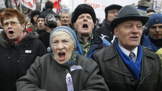 Parolen gegen Putin: regimekritische Demonstranten am Wochenende in Moskau.