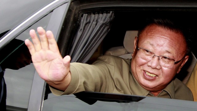 North Korean leader Kim Jong-il dies