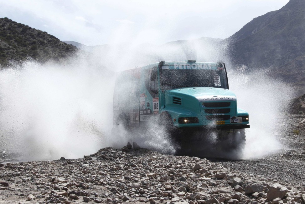Netherland's Gerard DeRooy, co-pilots Belgium's Tom Colsoul and Netherland's Darek Rodewald drive their Iveco truck during the third stage of the fourth South American edition of the Dakar Rally 2012 from San Rafael to San Juan