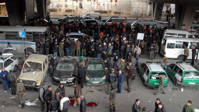 Deadly suicide blast rocks Damascus