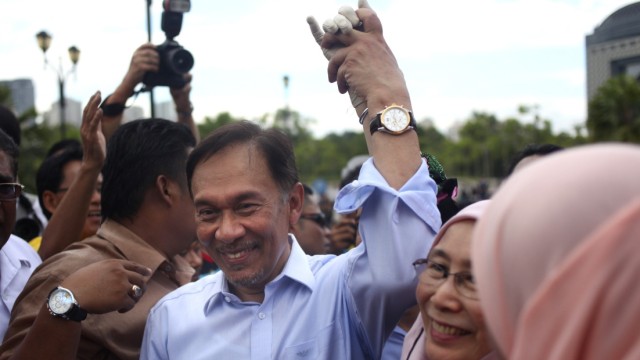 Anwar Ibrahim Acquitted On Sodomy Charges