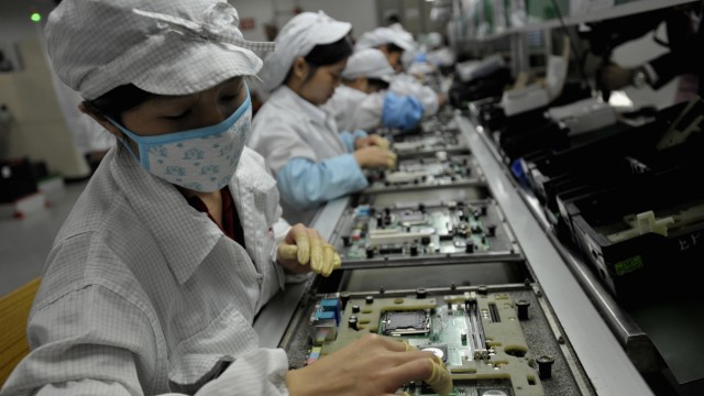 Apple- und Microsoft-Zulieferer: Foxconn-Arbeiter in der Fabrik in Shenzhen.