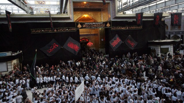 Iraqi Shiite worshippers during the religious ceremony of Arbain