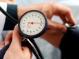 Blutdruck-Messung - für Hypertonie gelten neue Grenzwerte