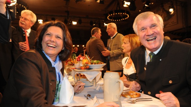 Horst Seehofer und Ilse Aigner bei der Starkbierprobe auf dem Nockherberg, 2011