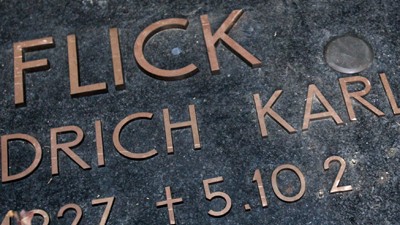Milliardär Flick: Ein Jahr nach dem Raub ist der Sarg von Friedrich Karl Filck wieder aufgetaucht.