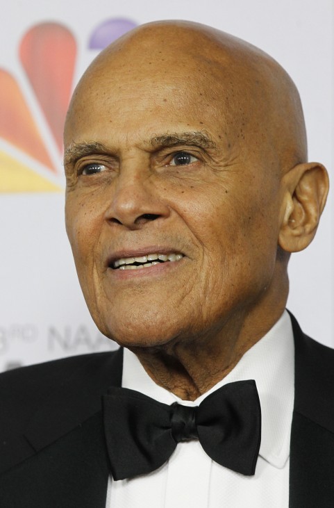 Actor and singer Harry Belafonte arrivesat the 43rd NAACP Image Awards  in Los Angeles