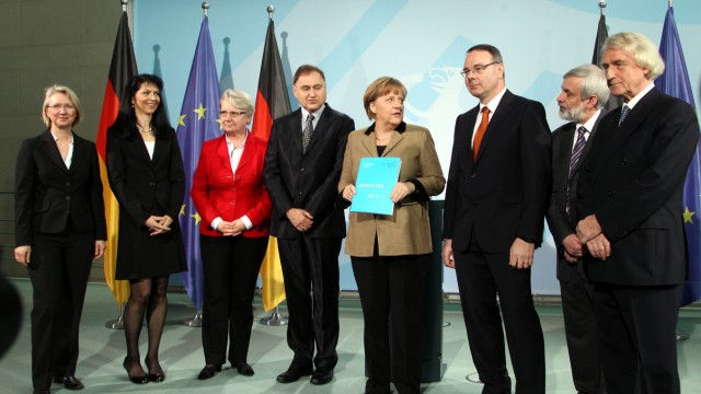 Merkel bekommt Jahresgutachten der Innovationsforschung