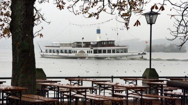 Nichtraucherschutz auf bayerischen Seen: Wer rauchen will, muss künftig an Land bleiben: Auf den Schiffen der Bayerischen Seenschifffahrt nicht mehr geraucht werden.