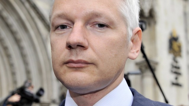 Assange plans to enter Australian politics