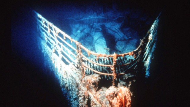 Meeresverschmutzung im Nordatlantik: Das Schiffswrack liegt in knapp 4000 Metern Tiefe im Nordatlantik.