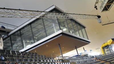 Modernisierung der Olympiahalle: Die Stadtwerke München führen derzeit das umfassendste Modernisierungsprogramm des Sportparks im Olympiapark durch.