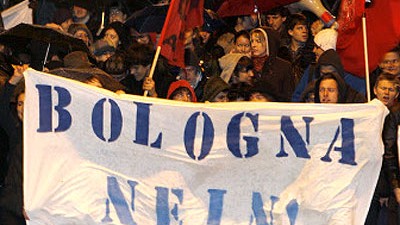 Bologna-Reform: "Handwerkliche Fehler" bei der Umsetzung der Bologna-Reform werden eingeräumt. Doch bei wem können sich Studenten beschweren? Ihren Frust tragen sie derzeit auf die Straße.