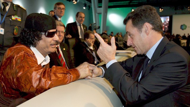 EU-Afrika-Gipfel - Gaddafi und Sarkozy
