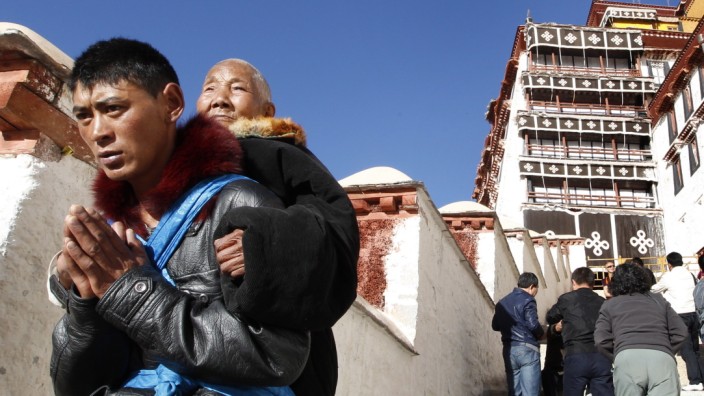 Tibet Lhasa Potala-Palast Pilger