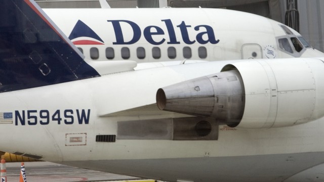 Delta airlines to buy refinery