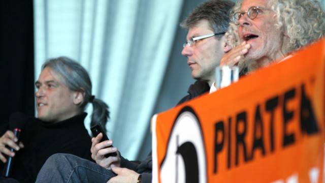 Rainer Langhans bei Diskussion der Piratenpartei Bayern in Trudering, 2012