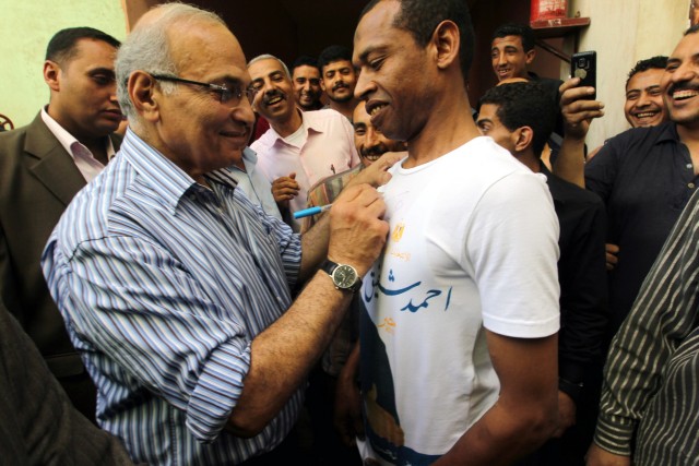 Egypt's presidential candidate Ahmed Shafik campaign