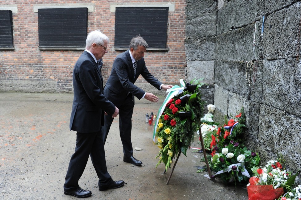 German National Team Visit Auschwitz Memorial Ahead Of Euro 2012