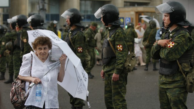 Demonstrationen in Moskau: Das neue Demonstrationsgesetz bedroht die Organisatoren von Protesten mit einer Geldbuße bis zu 25.000 Euro.