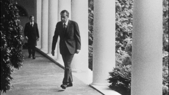 Historie: Es ist aus, endlich: Am 9. August 1974 tritt US-Präsident Richard Nixon zurück. Mehr als zwei Jahre lang haben er und sein Stab versucht, den Watergate-Skandal zu vertuschen.