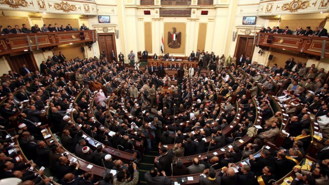 Ägyptisches Parlement wird aufgelöst