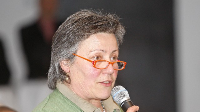 Die Grünen im Landkreis: Lucia Schmidt kritisiert die Bertelsmann-Stiftung als marktradikal.
