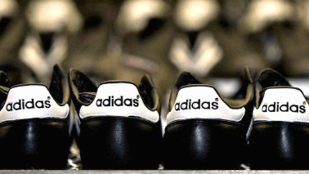 Adidas: Herbert Hainer: Etwa jeder zweite Adidas-Schuh wird in China gefertigt - würde der Yuan aufgewertet, würden die Löhne deutlich teurer.