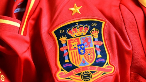 EM-Ticker: Das Wappen auf dem spanischen Trikot für die Fußball-EM 2012.