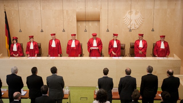 Urteil des Bundesverfassungsgerichts zu ESM und Euro-Plus-Pakt