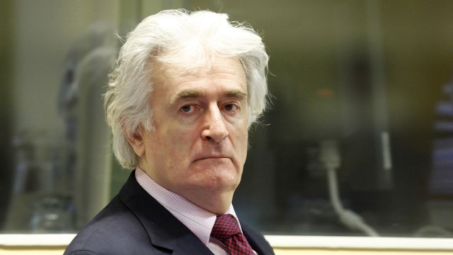 Anklage auf Völkermord: Kein endgültiger Freispruch für den bosnischen Serbenführer Radovan Karadzic in Den Haag.