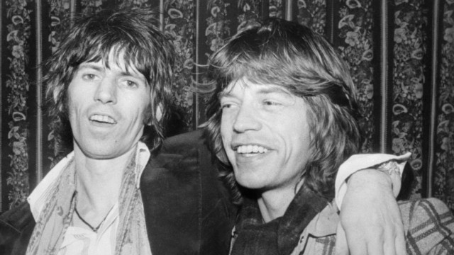 50 Jahre Rolling Stones: Um keinen Preis der Welt eine "Rock-'n'-Roll-Truppe", sondern unkommerziell: Keith Richards und Mick Jagger 1977 in London.